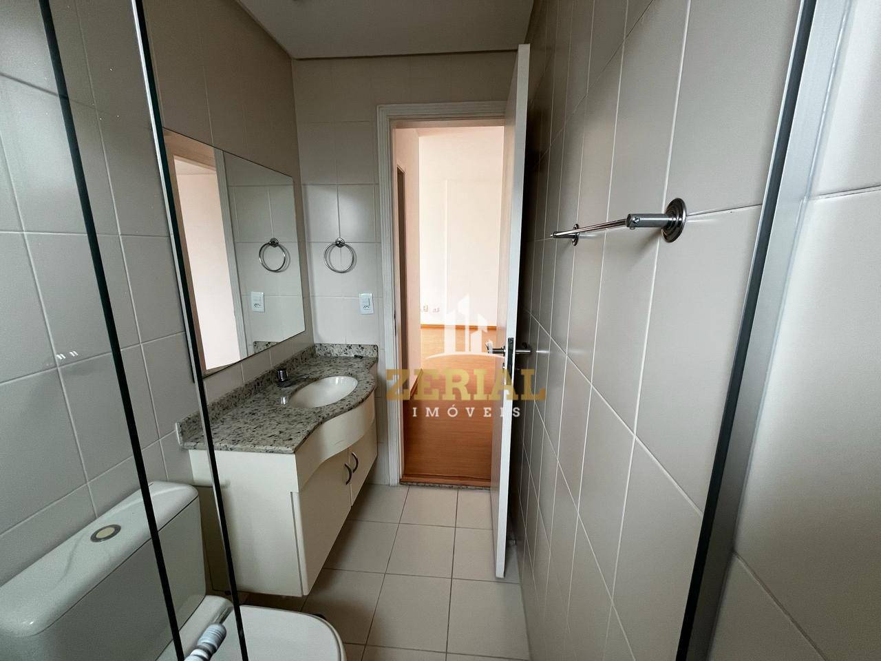 Apartamento para alugar com 2 quartos, 64m² - Foto 13