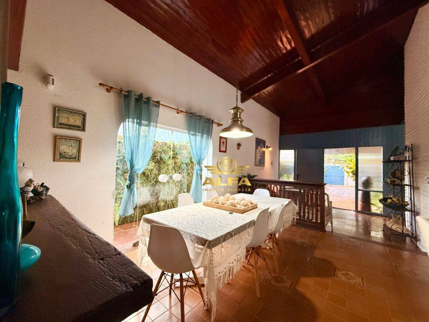 Casa à venda com 6 quartos, 311m² - Foto 13
