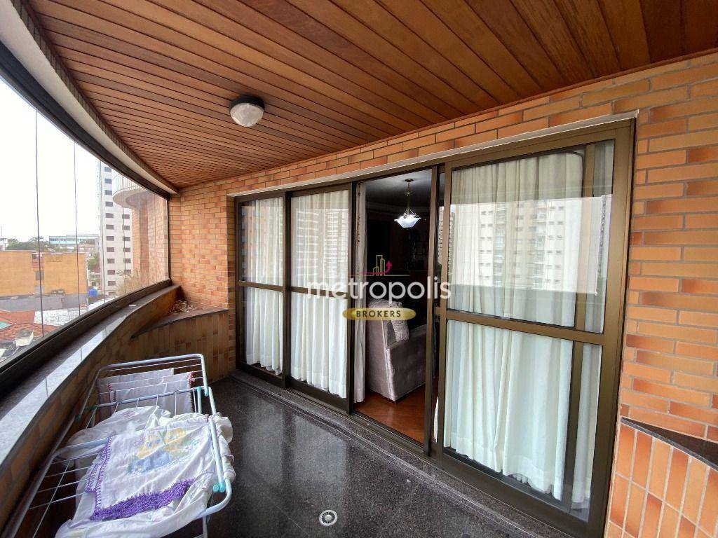 Apartamento para alugar com 3 quartos, 242m² - Foto 6