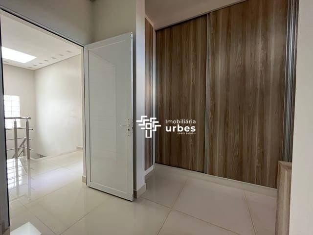 Casa à venda com 4 quartos, 301m² - Foto 40