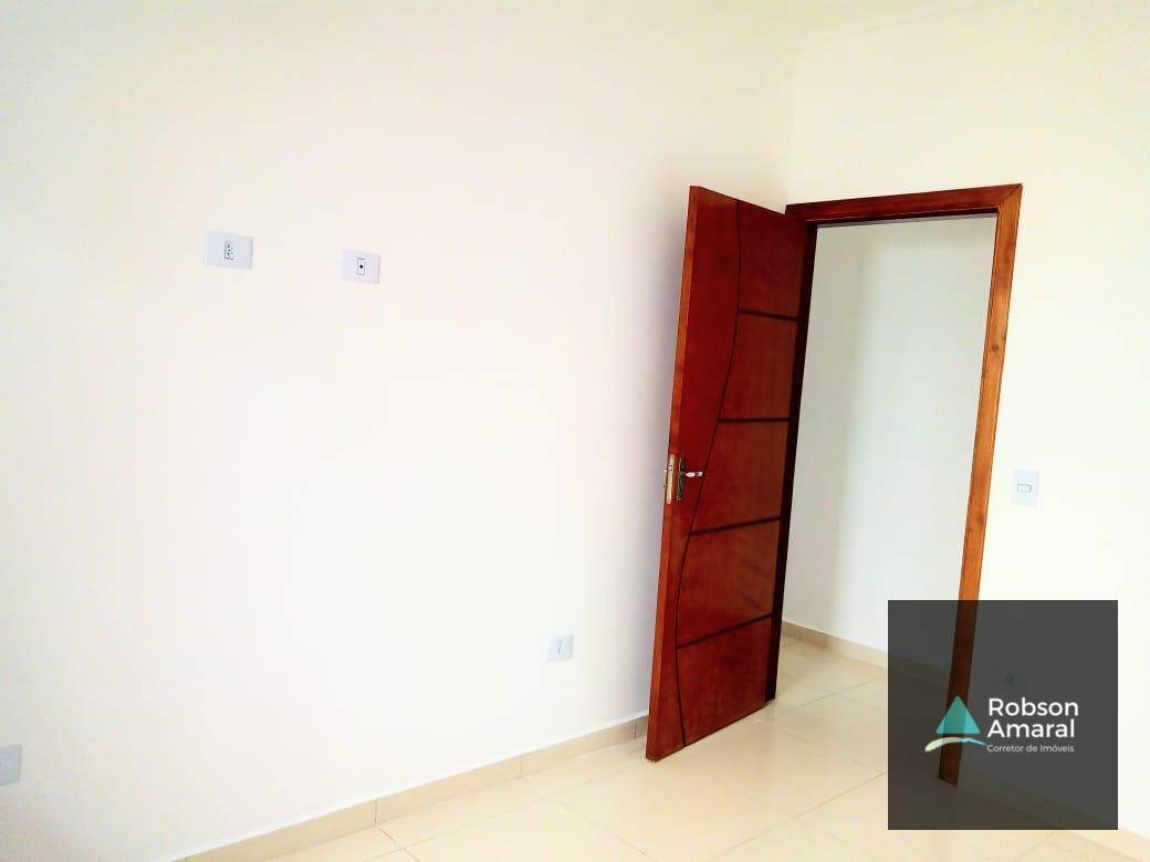 Casa à venda com 2 quartos, 69m² - Foto 11