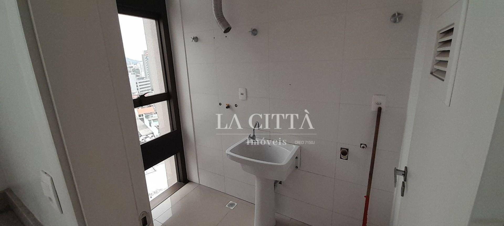 Apartamento à venda com 2 quartos, 75m² - Foto 23