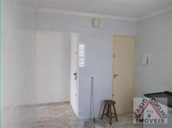 Apartamento à venda com 2 quartos, 62m² - Foto 13