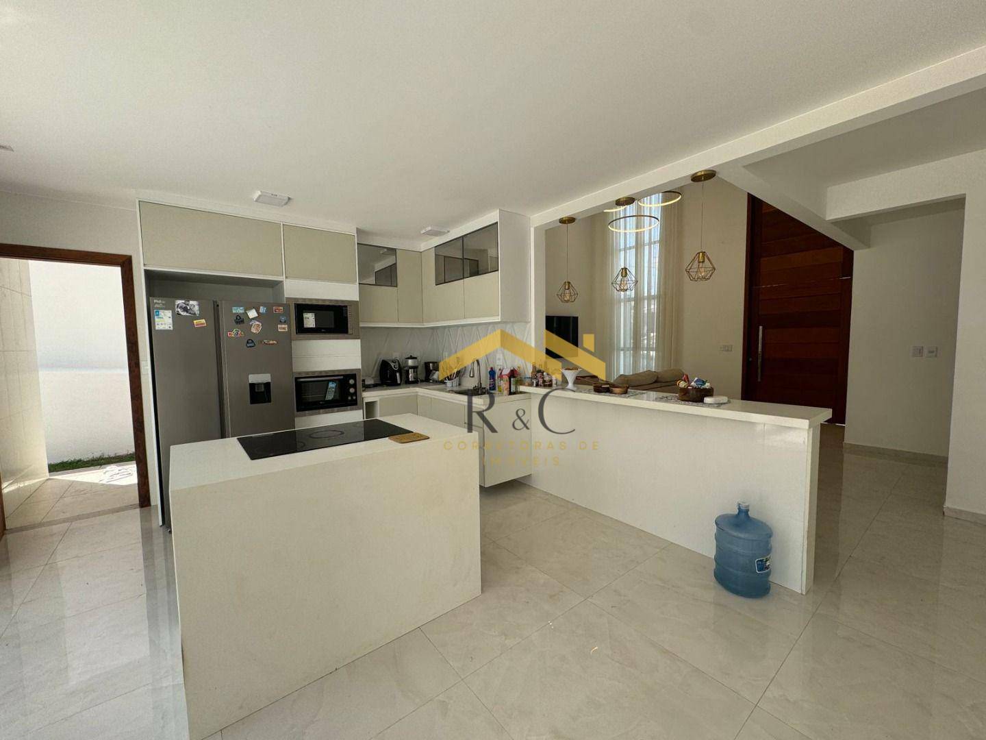 Casa para alugar com 3 quartos, 230m² - Foto 7