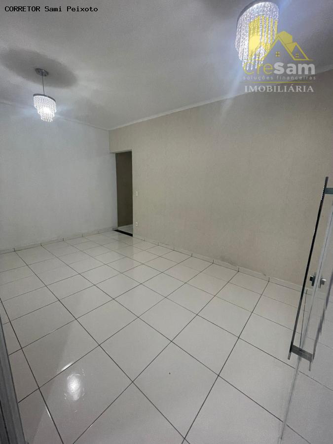 Casa à venda com 2 quartos, 125m² - Foto 4