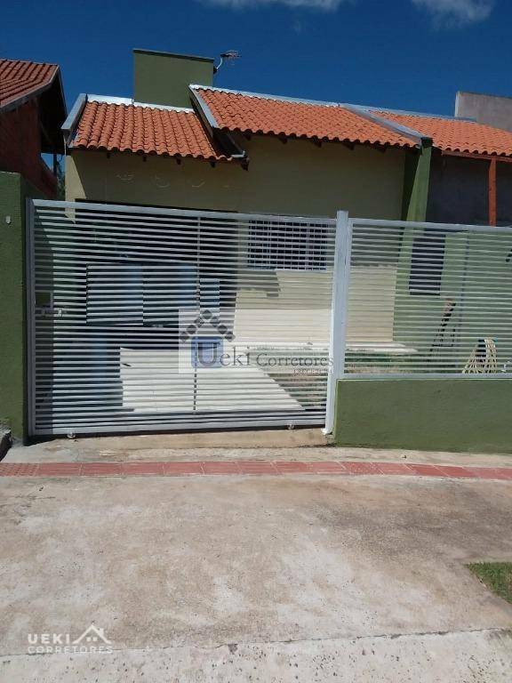 Casa à venda com 3 quartos, 130m² - Foto 1