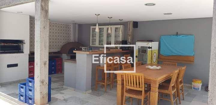 Casa à venda com 3 quartos, 450m² - Foto 10