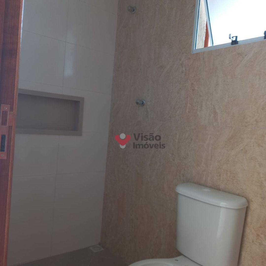 Casa à venda com 2 quartos, 70m² - Foto 12