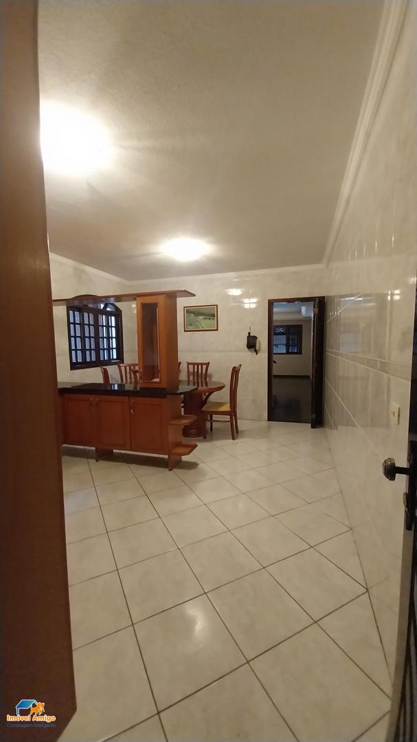 Casa à venda com 3 quartos, 198m² - Foto 16