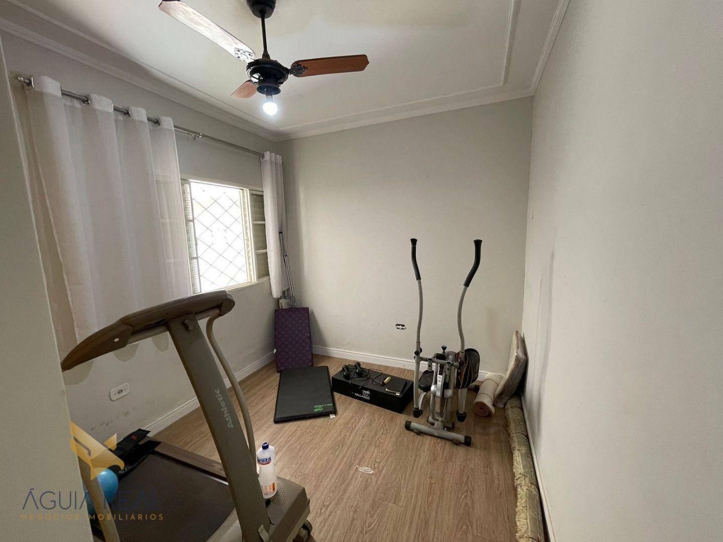 Casa à venda com 4 quartos, 230m² - Foto 53