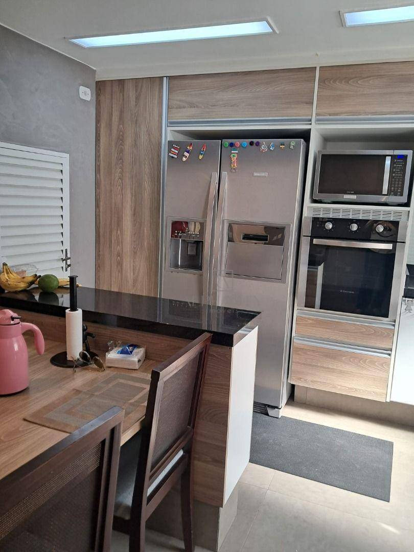 Casa de Condomínio à venda com 3 quartos, 200m² - Foto 12