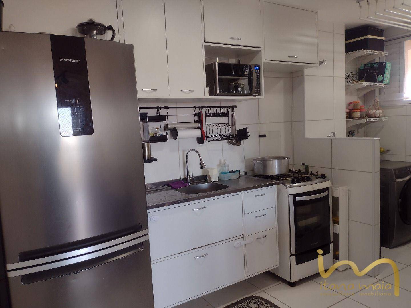 Apartamento à venda com 3 quartos, 75m² - Foto 6