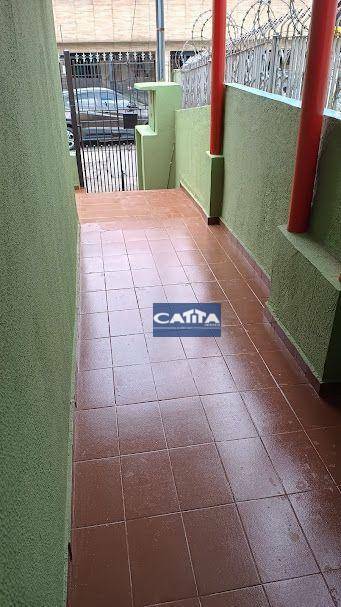 Casa à venda com 5 quartos, 200m² - Foto 3