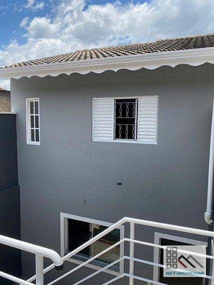 Casa à venda com 2 quartos, 70m² - Foto 3