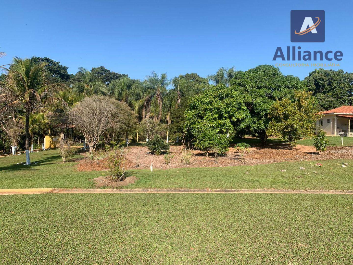Chácara à venda com 2 quartos, 70m² - Foto 12