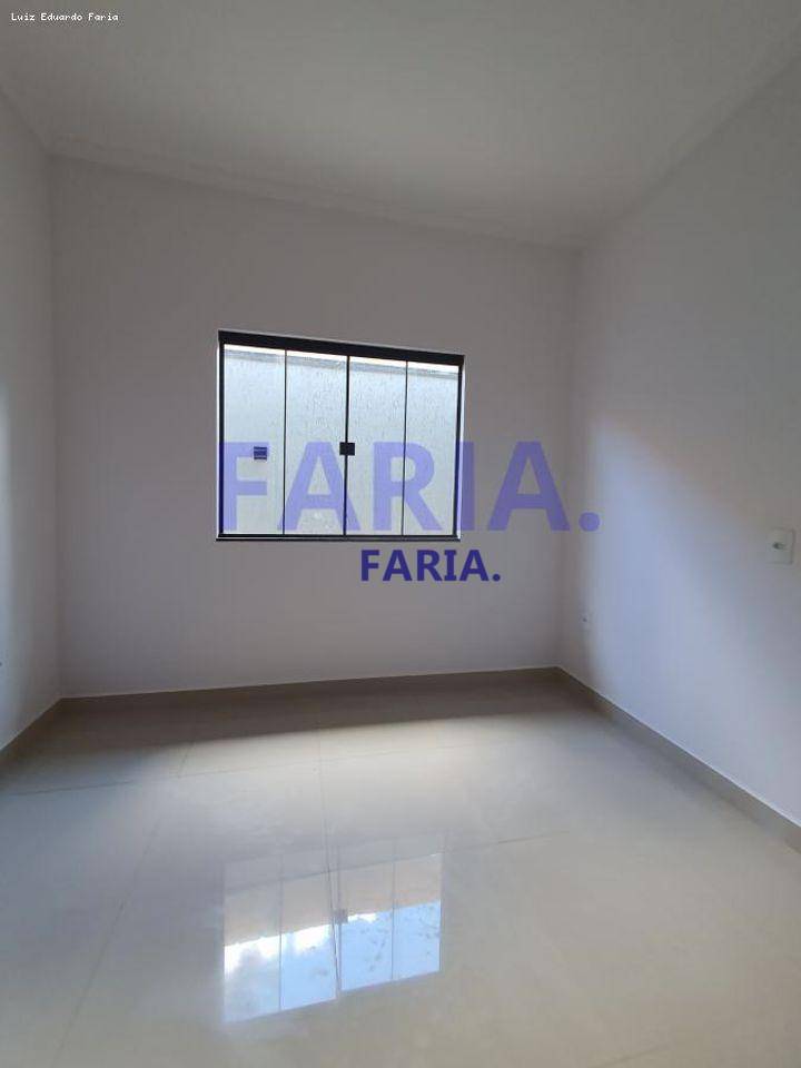 Casa à venda com 3 quartos, 81m² - Foto 6