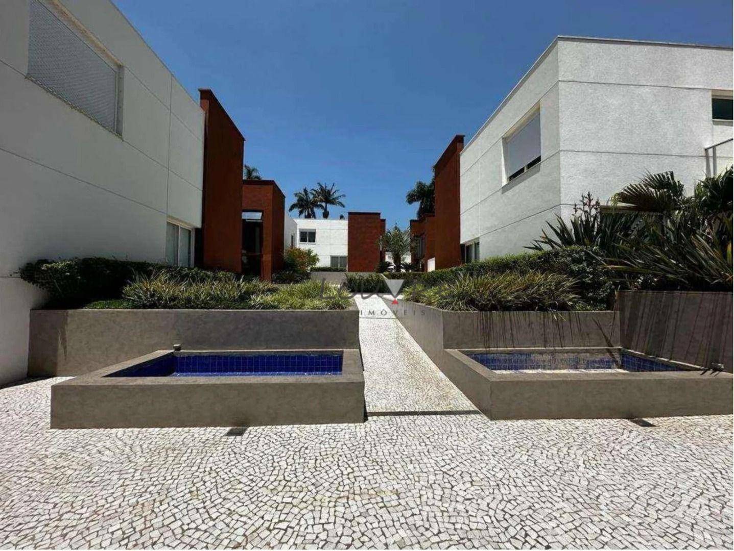 Casa à venda com 4 quartos, 786m² - Foto 2