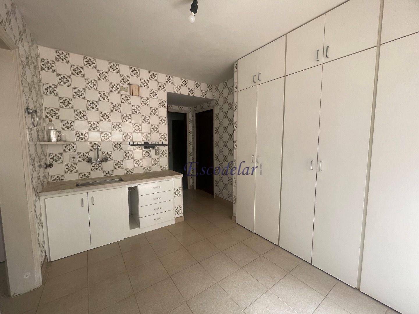 Casa à venda com 4 quartos, 348m² - Foto 36