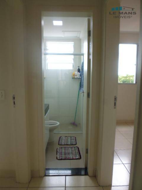 Apartamento à venda com 2 quartos, 46m² - Foto 4