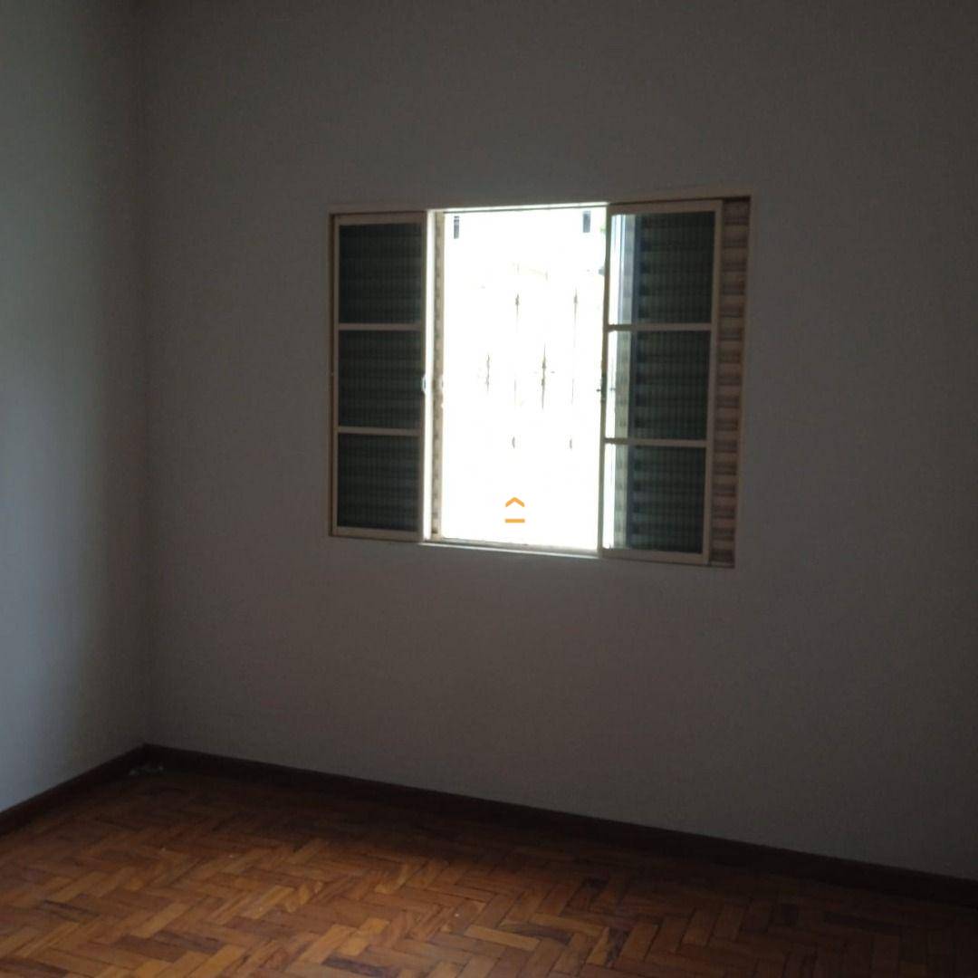 Casa para alugar com 3 quartos, 95m² - Foto 17