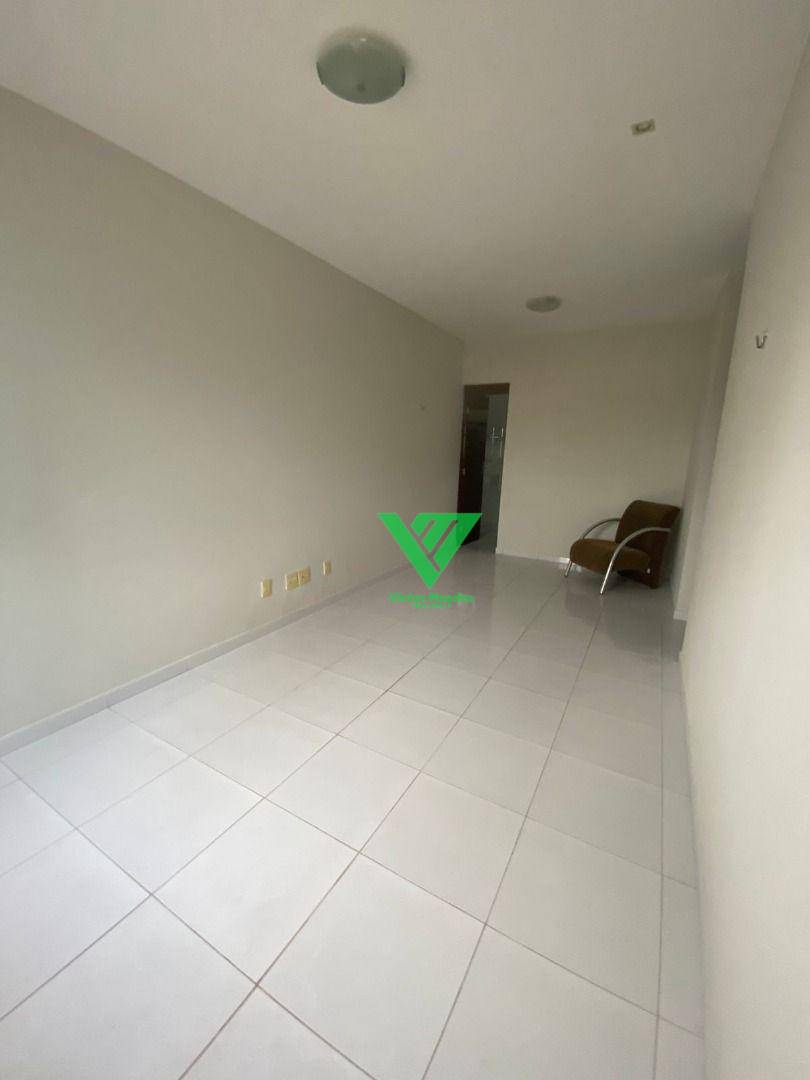 Apartamento à venda com 3 quartos, 90m² - Foto 11