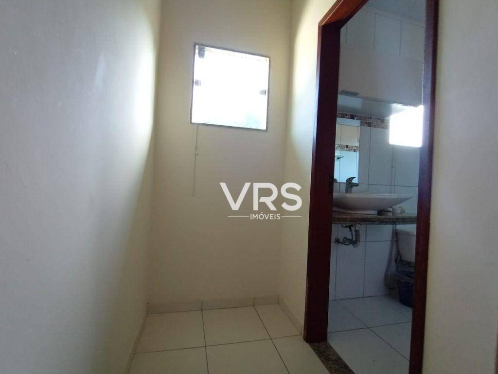 Casa à venda com 2 quartos, 108m² - Foto 15