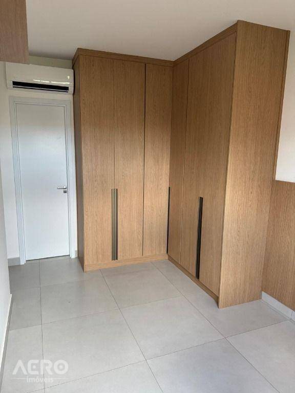 Apartamento para alugar com 2 quartos, 64m² - Foto 17