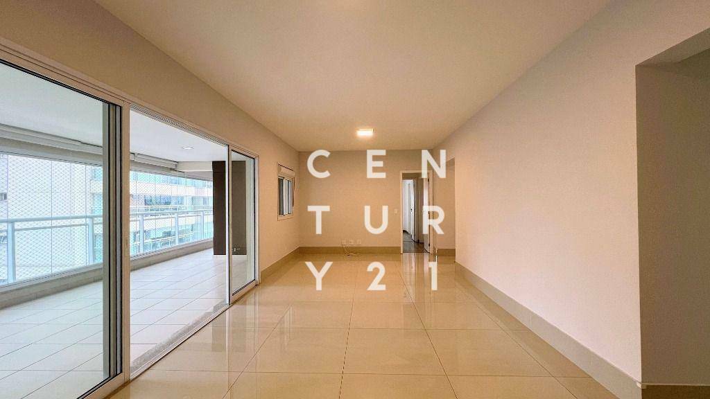 Apartamento à venda com 3 quartos, 145m² - Foto 3