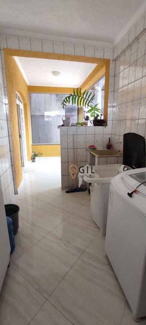 Sobrado à venda com 3 quartos, 240m² - Foto 19