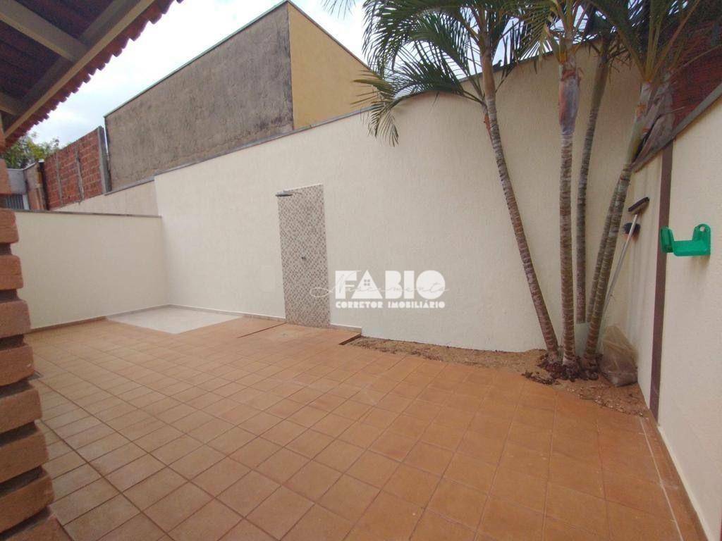 Casa de Condomínio à venda com 3 quartos, 120m² - Foto 2