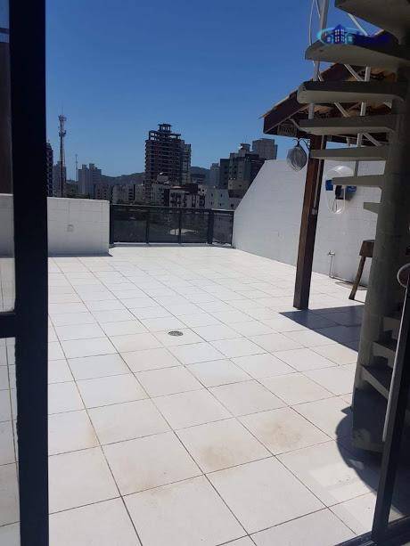 Cobertura à venda com 3 quartos, 220m² - Foto 17