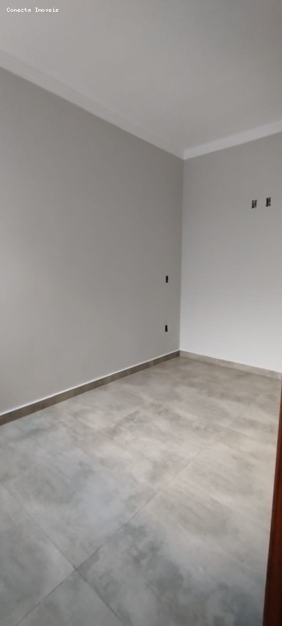 Casa à venda com 2 quartos, 53m² - Foto 11