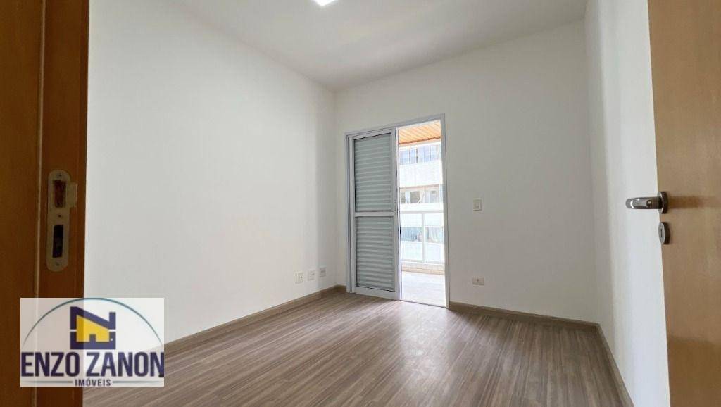 Apartamento para alugar com 3 quartos, 110m² - Foto 12