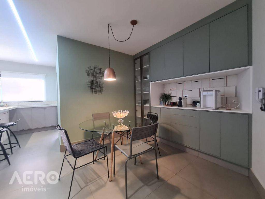 Casa à venda com 3 quartos, 252m² - Foto 23