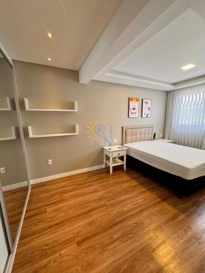 Apartamento à venda com 3 quartos, 170m² - Foto 13