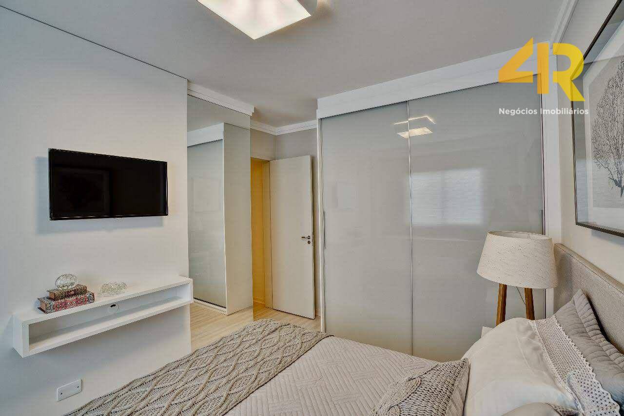 Apartamento à venda com 3 quartos, 118m² - Foto 17