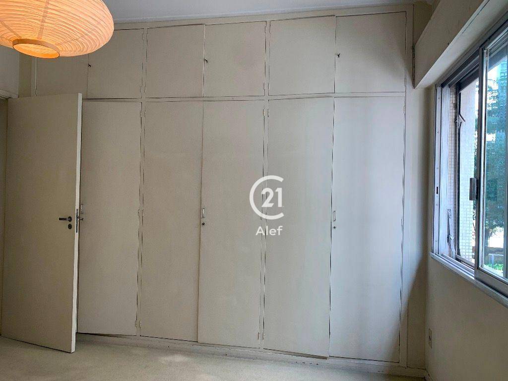 Apartamento à venda com 3 quartos, 245m² - Foto 31