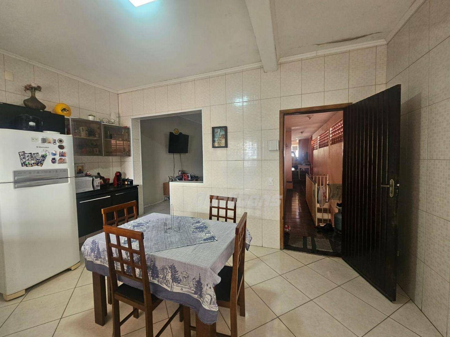 Sobrado à venda com 2 quartos, 225m² - Foto 3