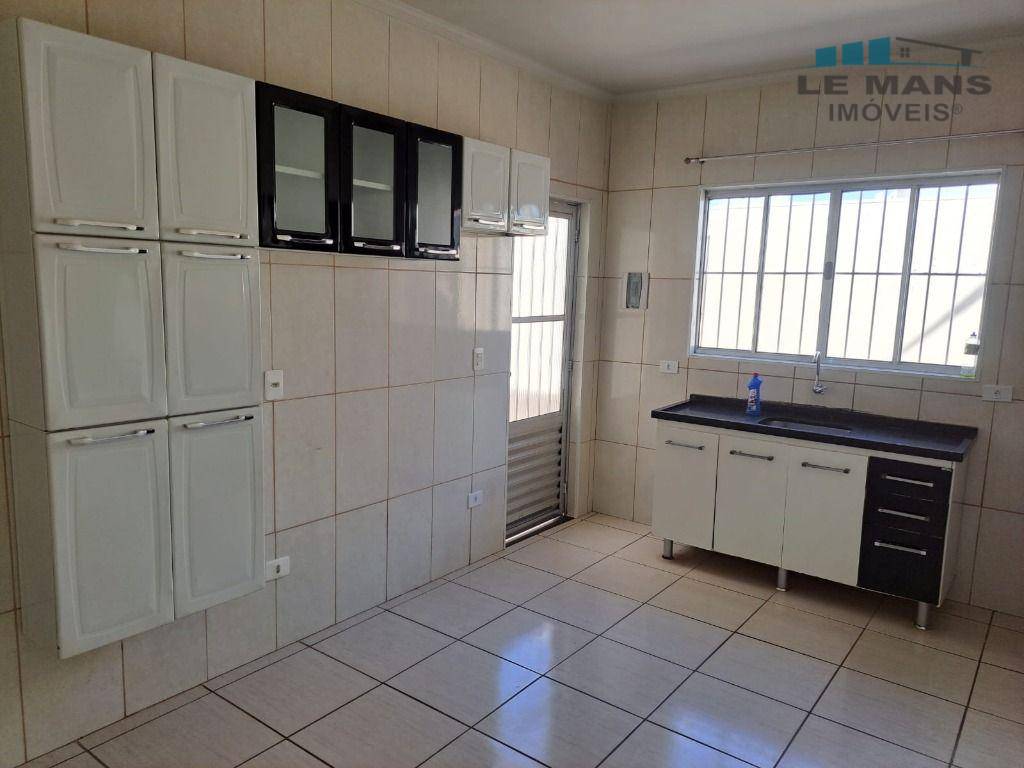 Casa à venda com 2 quartos, 80m² - Foto 6