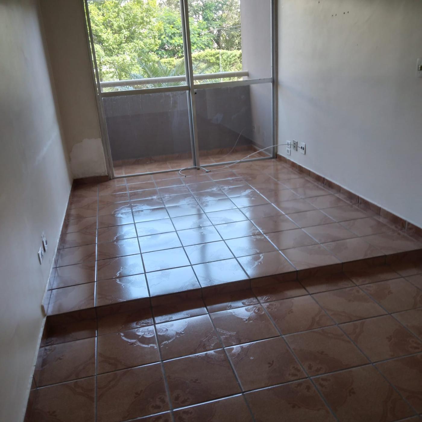 Apartamento à venda com 2 quartos, 56m² - Foto 2