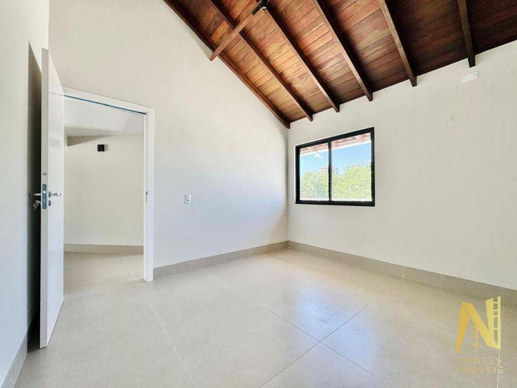 Casa à venda com 6 quartos, 467m² - Foto 26