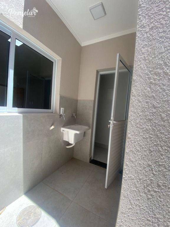 Casa à venda com 2 quartos, 66m² - Foto 11