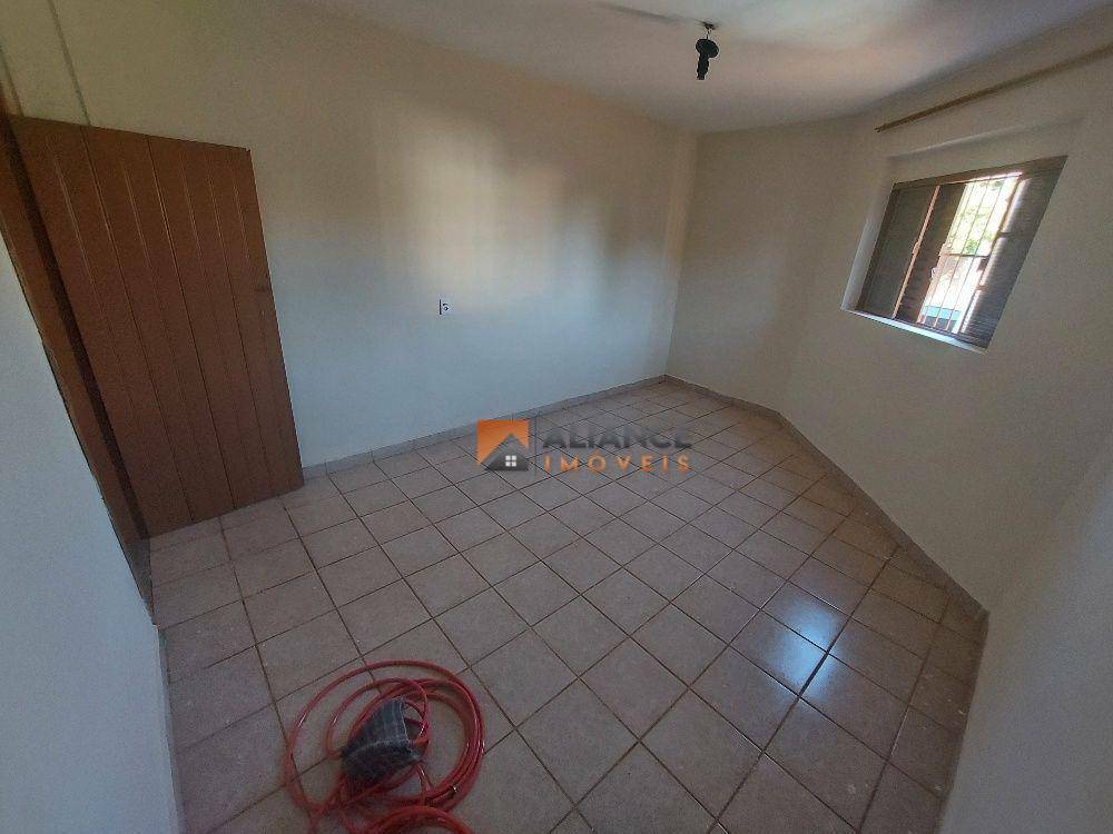 Casa à venda e aluguel com 2 quartos, 96m² - Foto 10