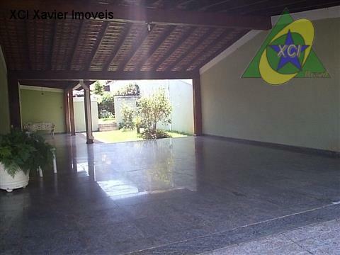 Casa para alugar com 4 quartos, 700m² - Foto 5