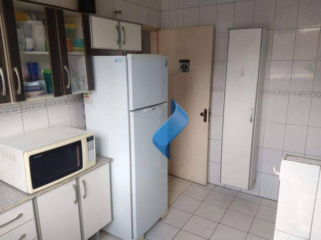 Apartamento à venda com 2 quartos, 69m² - Foto 3