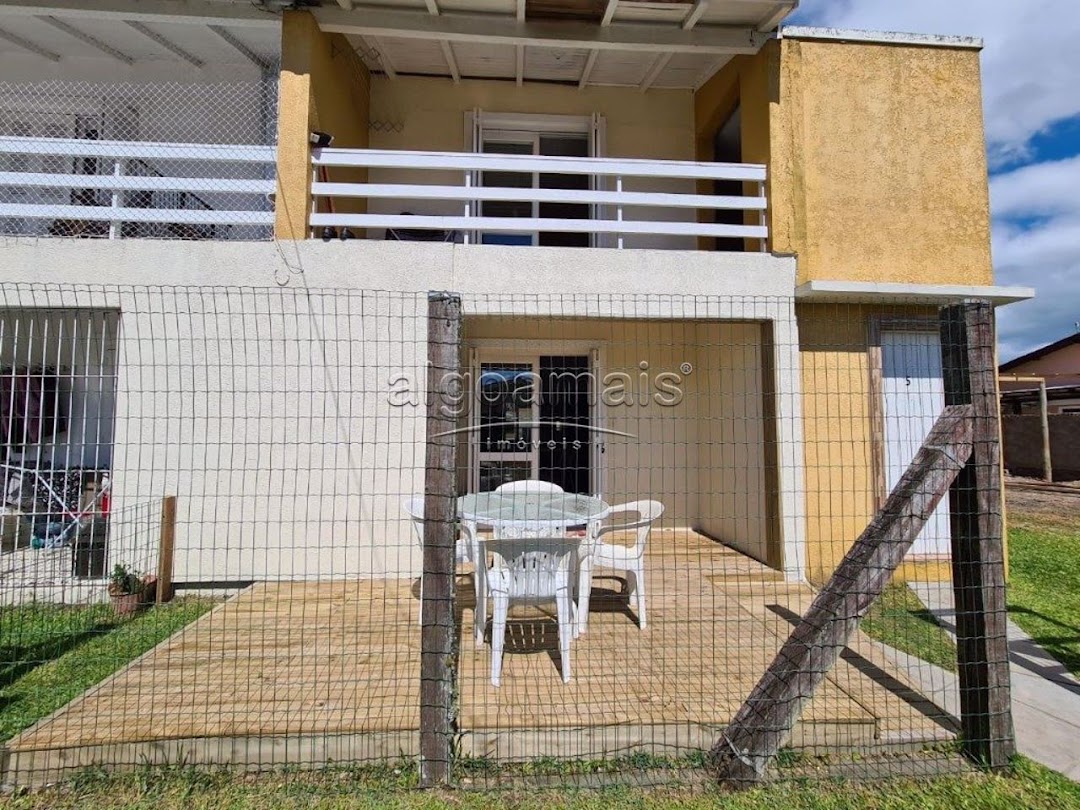 Casa à venda com 2 quartos, 45m² - Foto 2