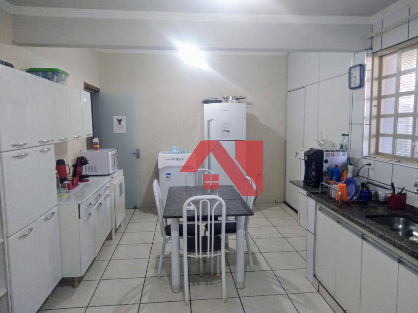 Casa à venda com 3 quartos, 160m² - Foto 11