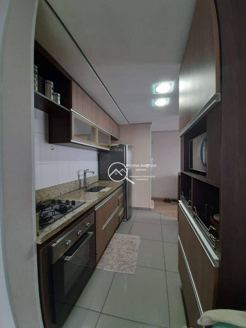 Apartamento à venda com 2 quartos, 64m² - Foto 9