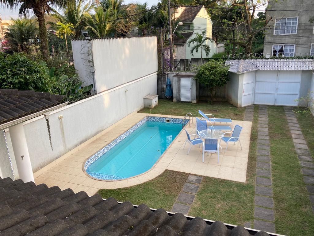 Casa de Condomínio à venda com 4 quartos, 330m² - Foto 27