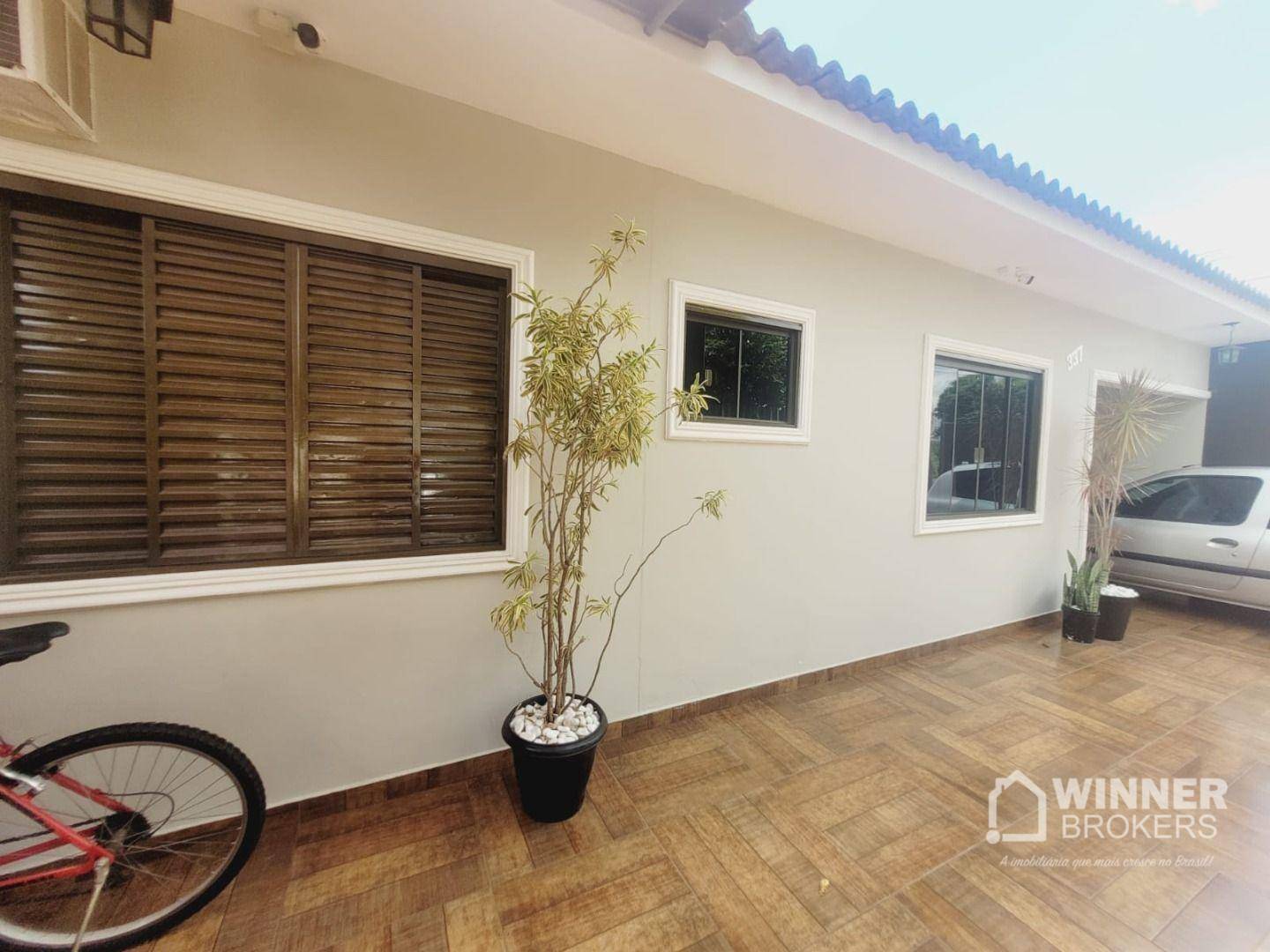 Casa à venda com 3 quartos, 100m² - Foto 1